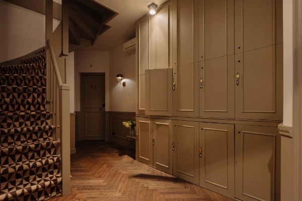 Adam Downtown image 7